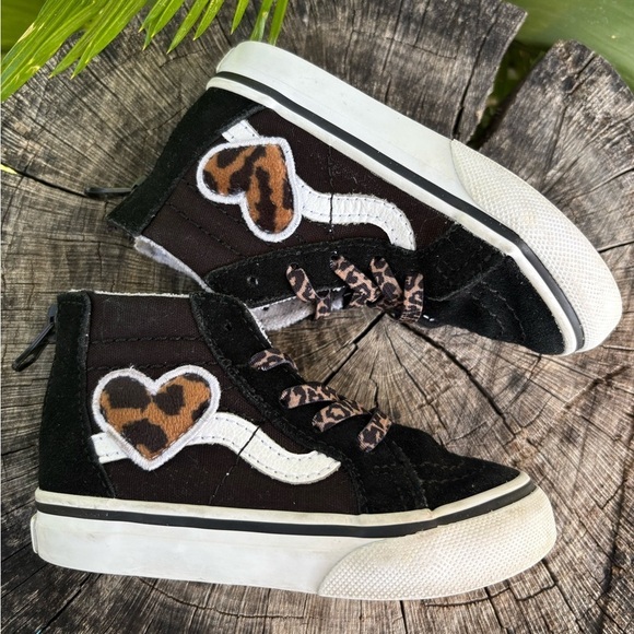 Vans SK8 Hi-Zip Leopard Heart Shoes | Size 6 - Picture 5 of 8